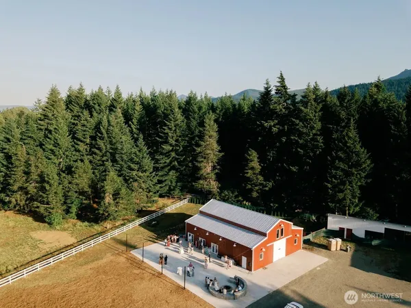 $4,500,000 | 182 Silver Ridge Ranch Road, Easton, WA 98925