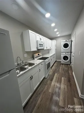 $1,250 | 43 Hawkins Road, Unit 1, Marion, NC 28752