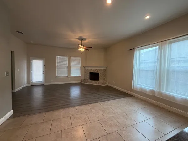 $1,895 | 9706 Ross Avenue, Lubbock, TX 79424