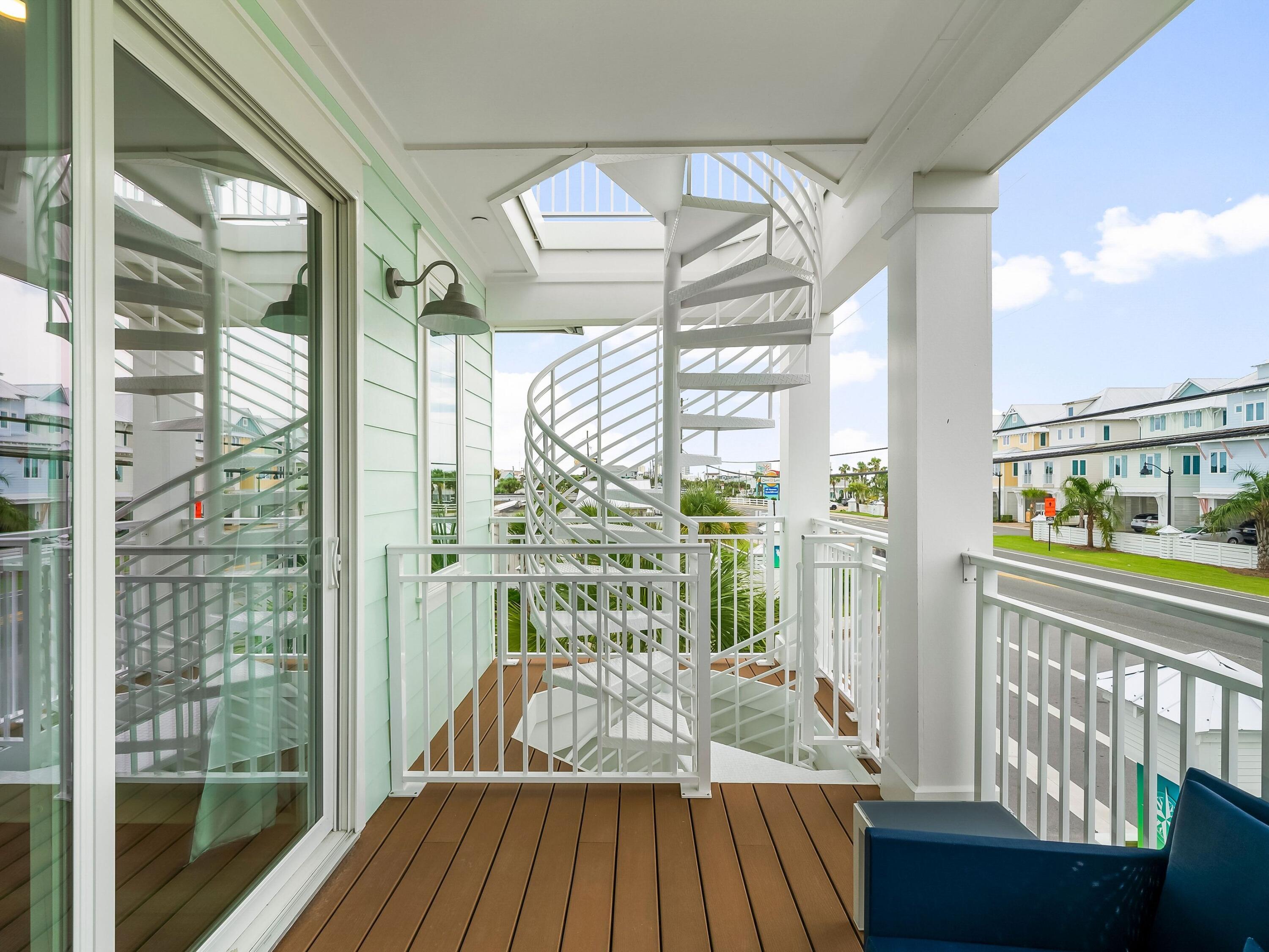 13650 Front Beach Road Panama City Beach, FL 32413 - Photo 31 of 49 a view of a city from a balcony