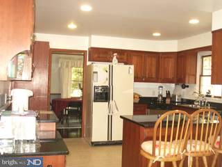 13 Millstone Road Princeton Junction, NJ 08550 - Photo 4 of 6