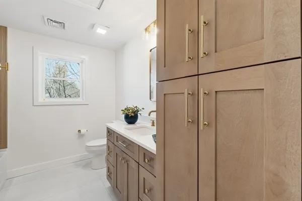 $575,000 | 138 Fisher Street, Unit B, Attleboro, MA 02703