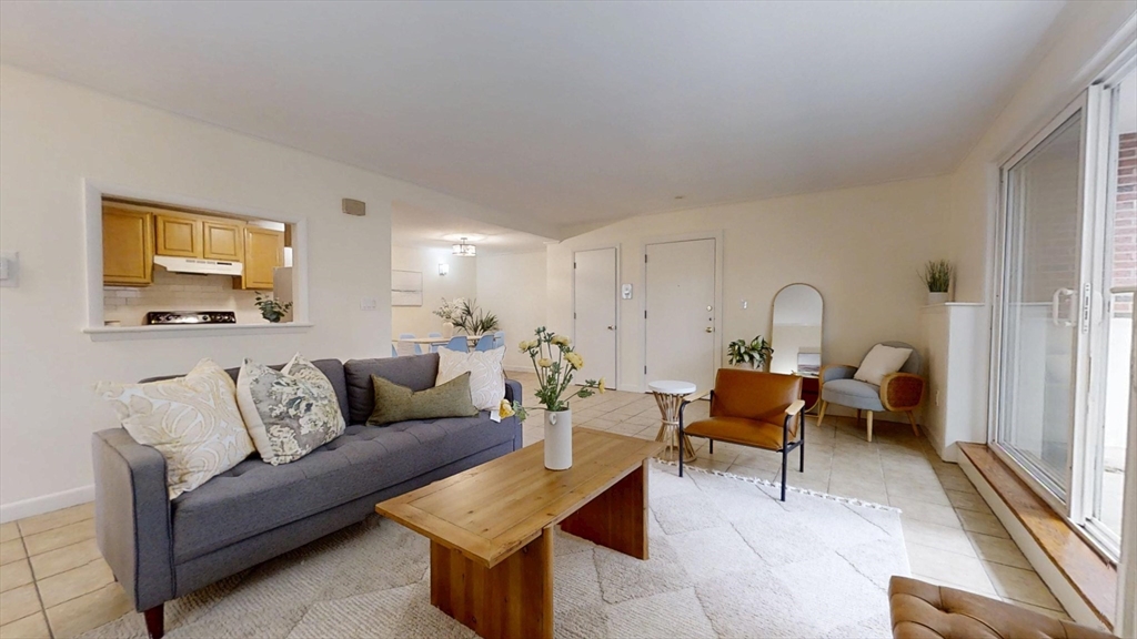 64 Jacqueline Road, Unit 1 Waltham, MA 02452 - Photo 4 of 16 Gallery Image 4