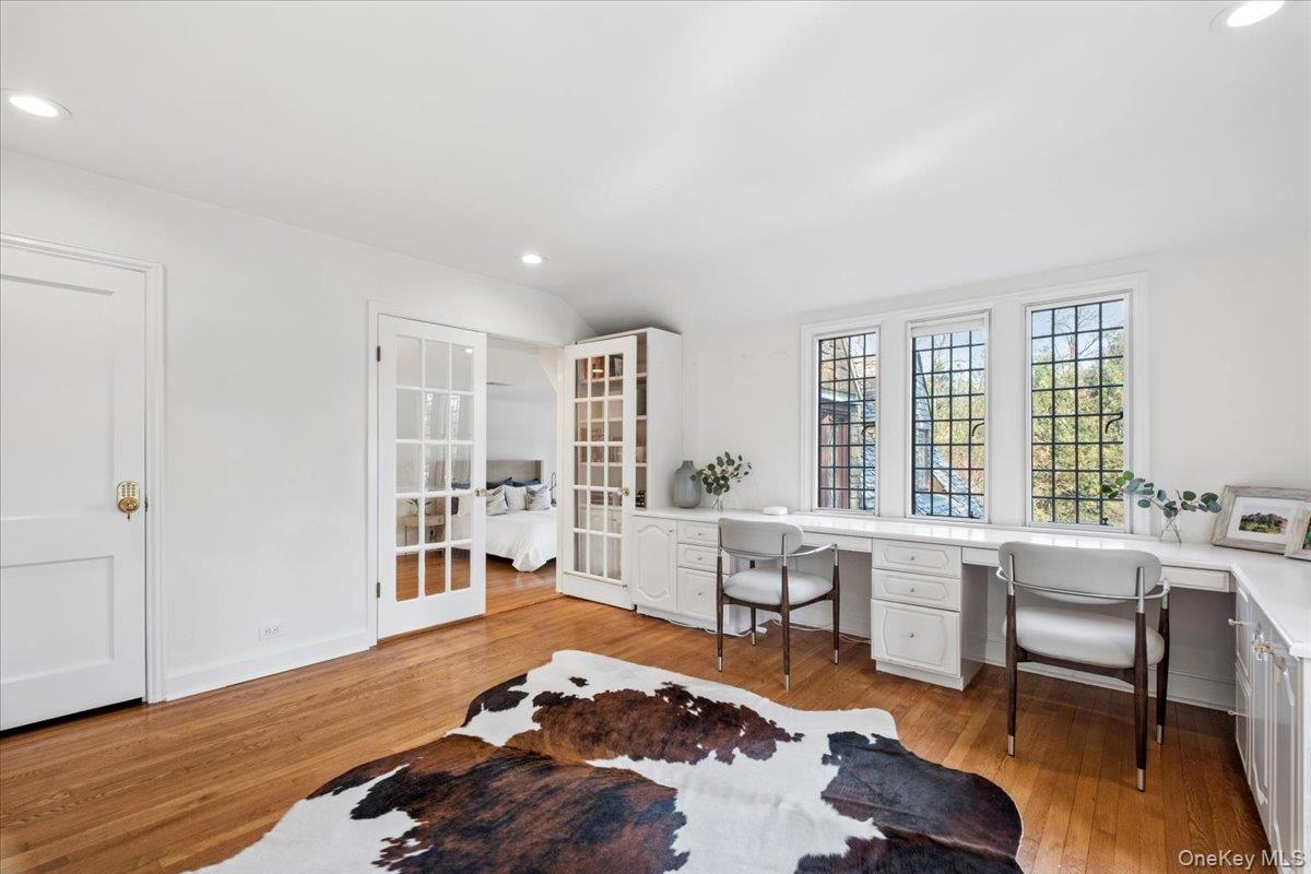 66 Lockwood Road Scarsdale, NY 10583 - Photo 33 of 47 Sitting room with French doors leading to the primary bedroom