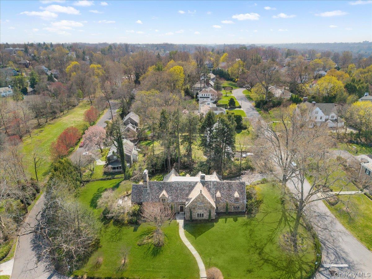 66 Lockwood Road Scarsdale, NY 10583 - Photo 41 of 47 Picturesque neighborhood setting