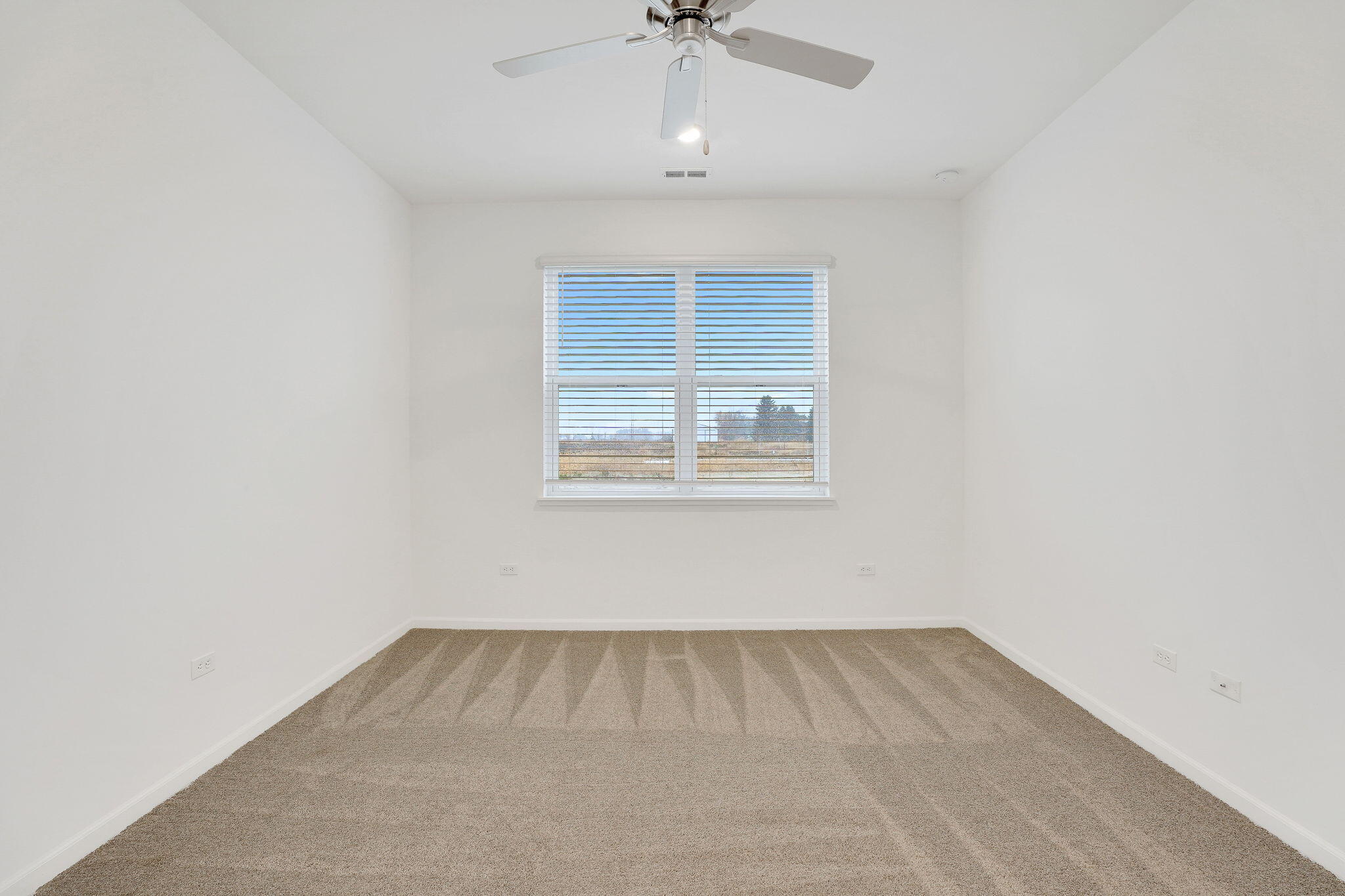 12541 Virginia Street Crown Point, IN 46307 - Photo 17 of 24 an empty room with a window