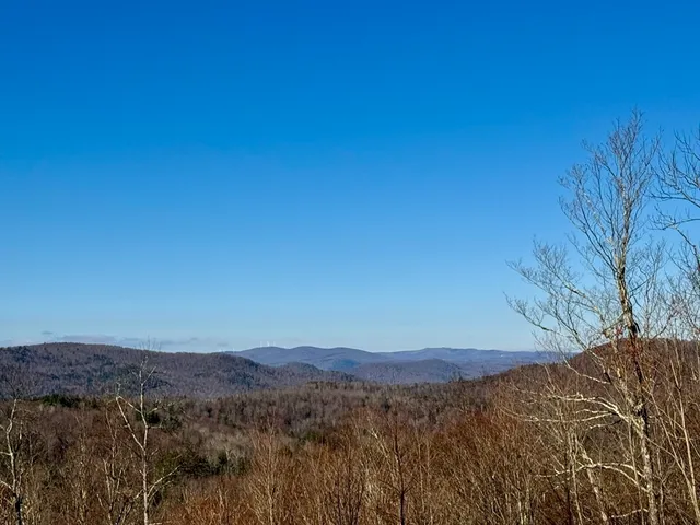 a view of a dry field