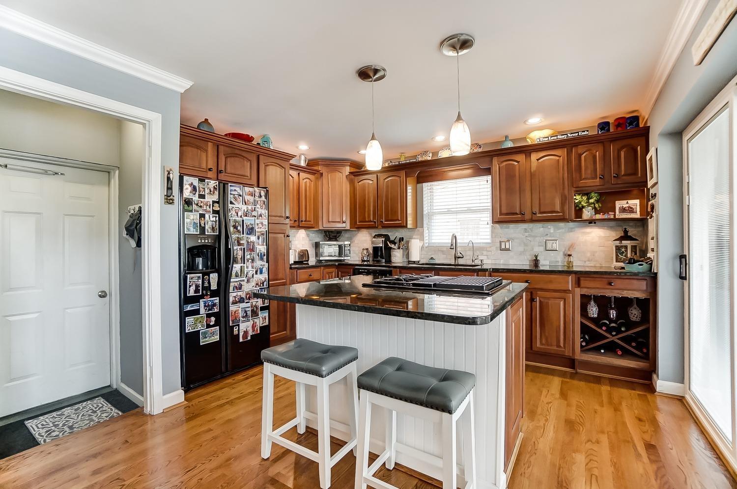 6181 Thole Road Cincinnati, OH 45230 - Photo 8 of 30