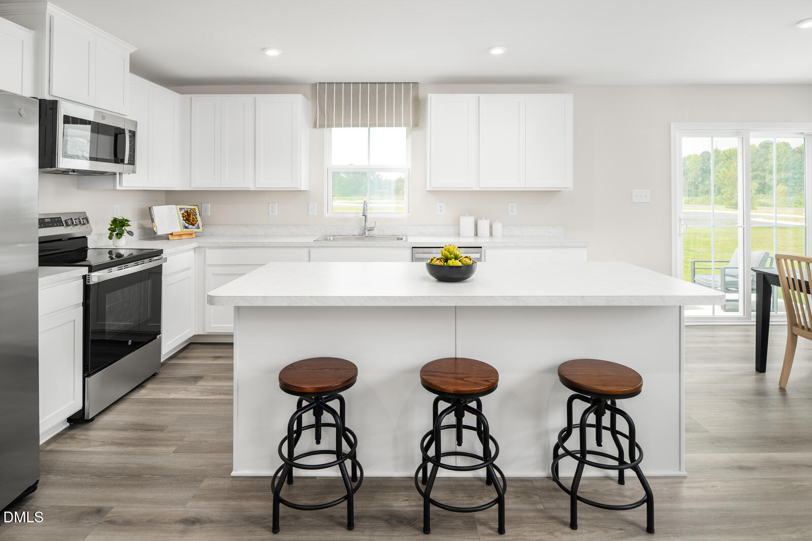 183 Jasmine Street Wendell, NC 27591 - Photo 3 of 31 4 kitchen(2)