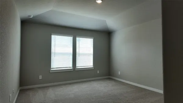 $2,000 | 16702 Sterling Clf Street, Conroe, TX 77302