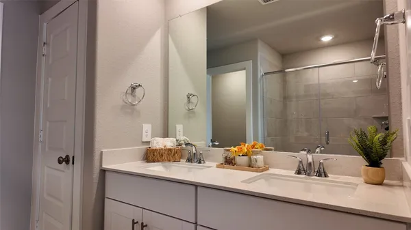 $2,000 | 16702 Sterling Clf Street, Conroe, TX 77302