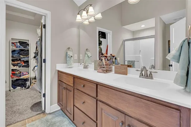 $330,000 | 19600 East 11th Terrace North, Independence, MO 64056