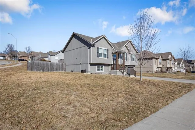 $330,000 | 19600 East 11th Terrace North, Independence, MO 64056