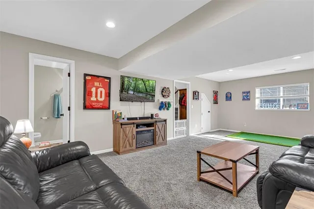 $330,000 | 19600 East 11th Terrace North, Independence, MO 64056