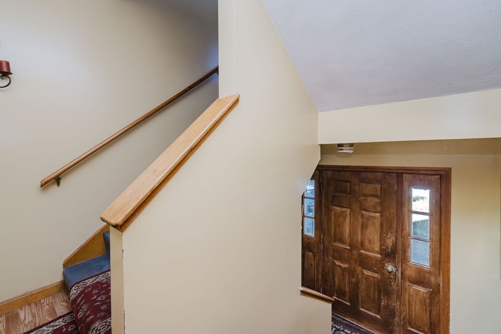 195 Crescent Street, Unit 3 Fall River, MA 02720 - Photo 30 of 34