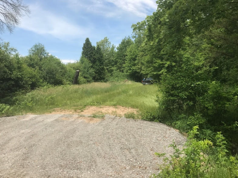 1828 West River Road Muskegon, MI 49445 - Photo 3 of 12 river4