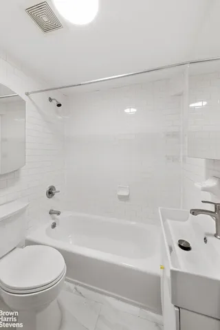 $3,150,000 | 352 East 19th Street | Gramercy