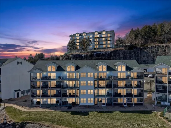 $237,400 | 316 Cedar Heights Drive, Unit 2C, Camdenton, MO 65020