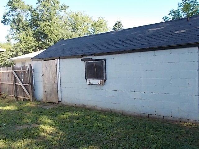 2920 Howey Road Columbus, OH 43224 - Photo 9 of 10