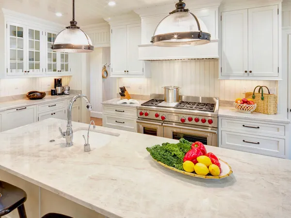 $8,950,000 | 1 Field Club Drive, Edgartown, MA 02539