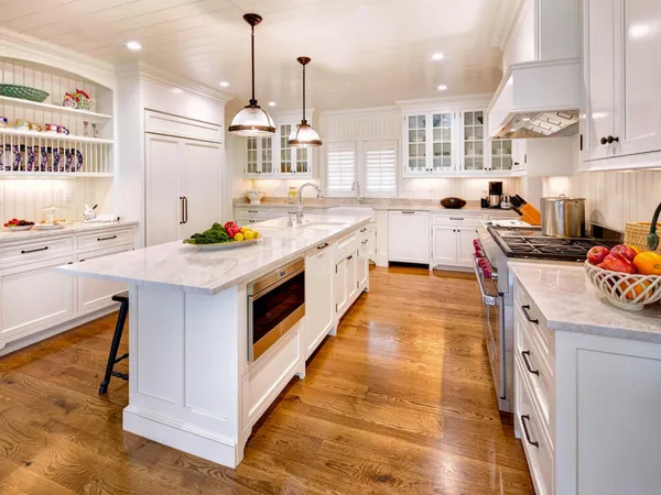 $8,950,000 | 1 Field Club Drive, Edgartown, MA 02539