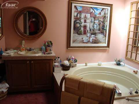 4185 North Irish Road Davison, MI 48423 - Photo 10 of 18 20359750-9.JPG