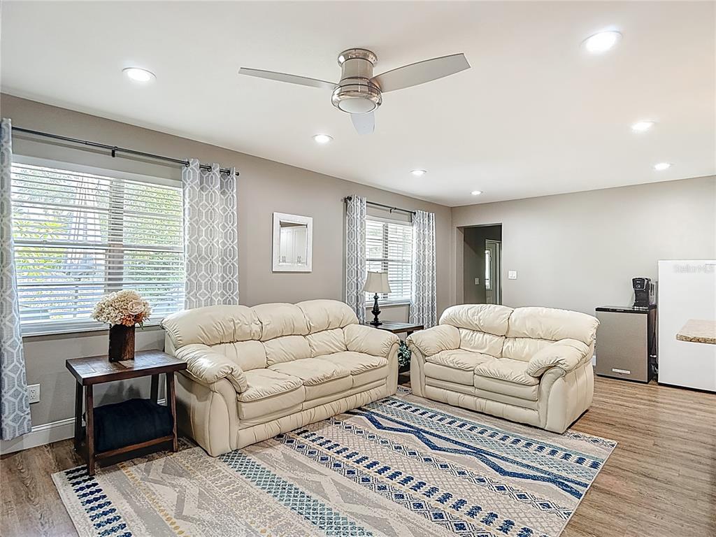 2207 Princess Way Brandon, FL 33511 - Photo 31 of 86 Gallery Image 31