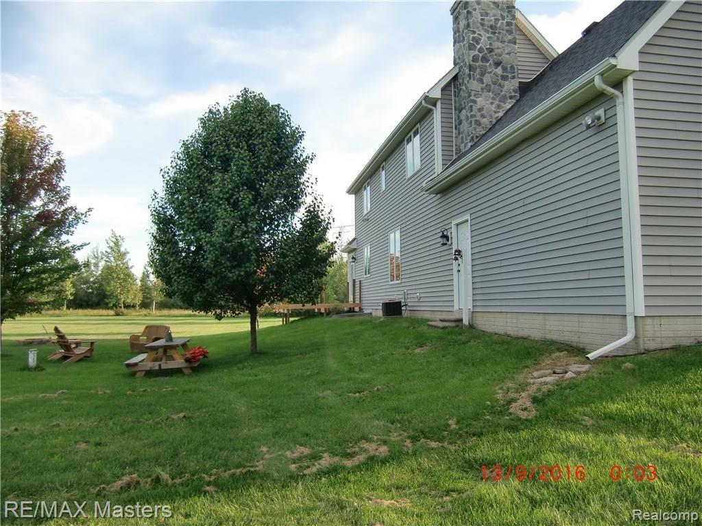 6633 Alcott Road Petersburg, MI 49270 - Photo 3 of 34 CIMG3531.JPG