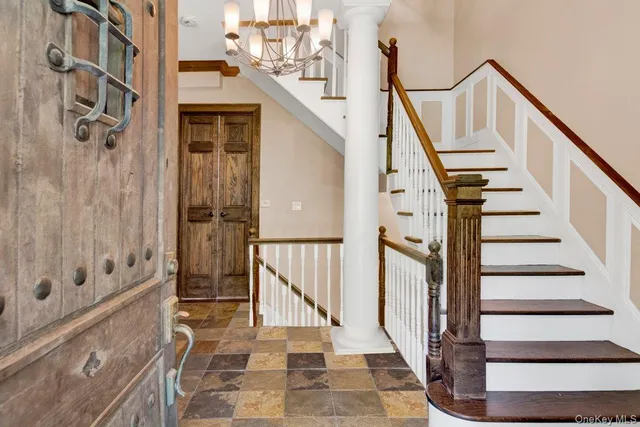 $1,390,000 | 6 Sunset Lane, Hartsdale, NY 10530