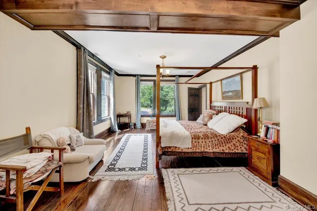 $1,390,000 | 6 Sunset Lane, Hartsdale, NY 10530