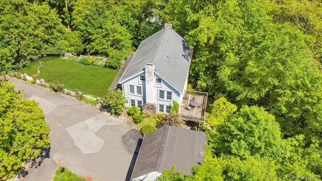 $1,390,000 | 6 Sunset Lane, Hartsdale, NY 10530
