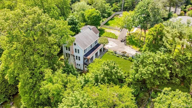 $1,390,000 | 6 Sunset Lane, Hartsdale, NY 10530