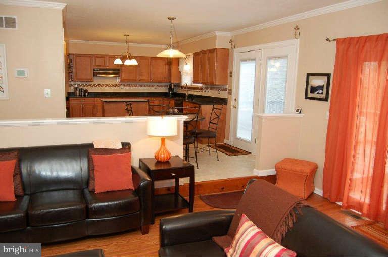 4200 Holbrook Road Randallstown, MD 21133 - Photo 11 of 30 Family Room