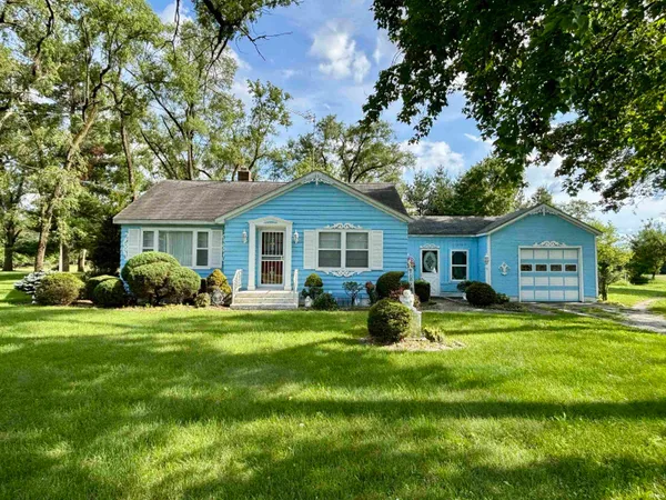 $169,700 | 1655 West State Road 10, North Judson, IN 46366
