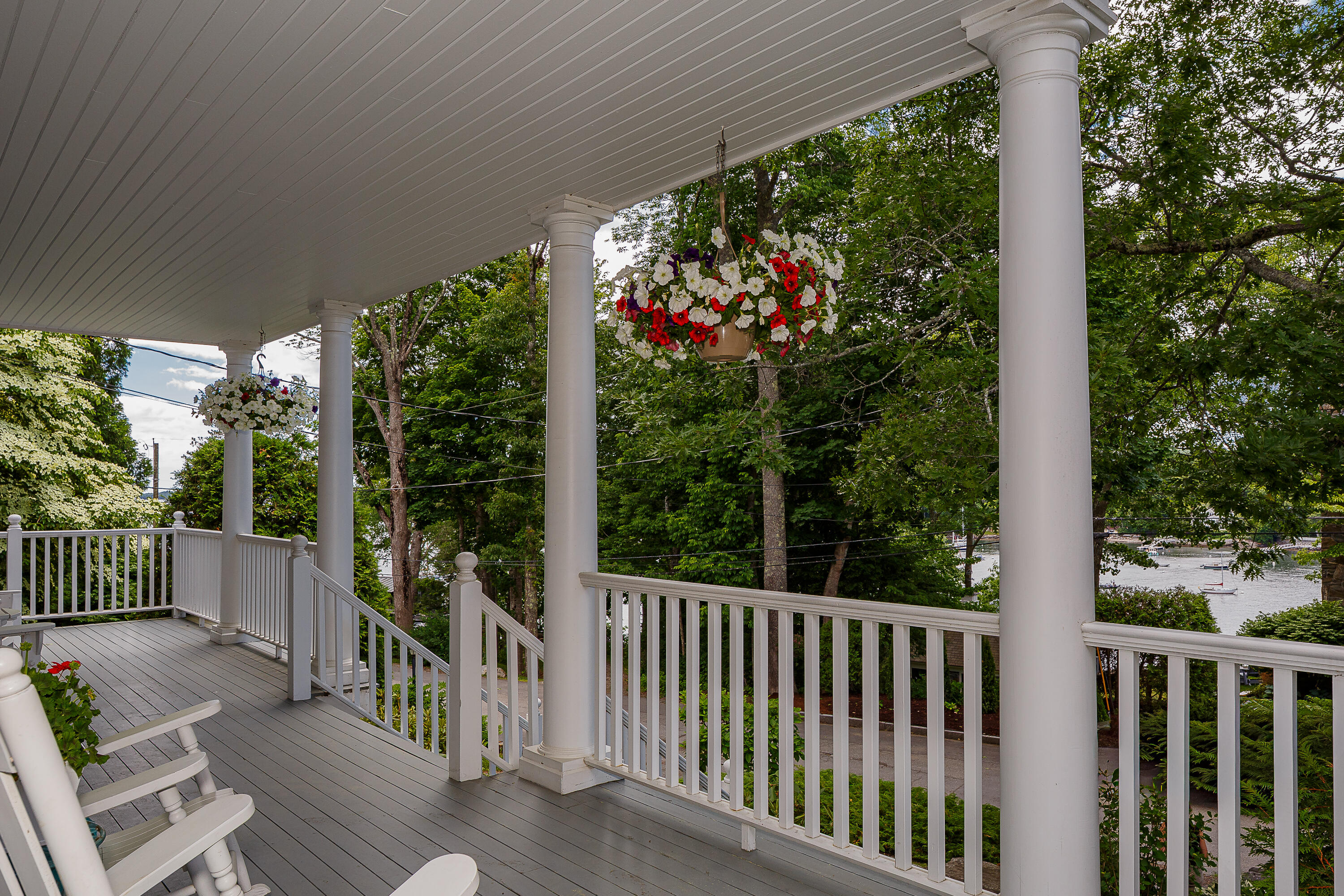 195 Beauchamp Point Road Rockport, ME 04856 - Photo 6 of 31