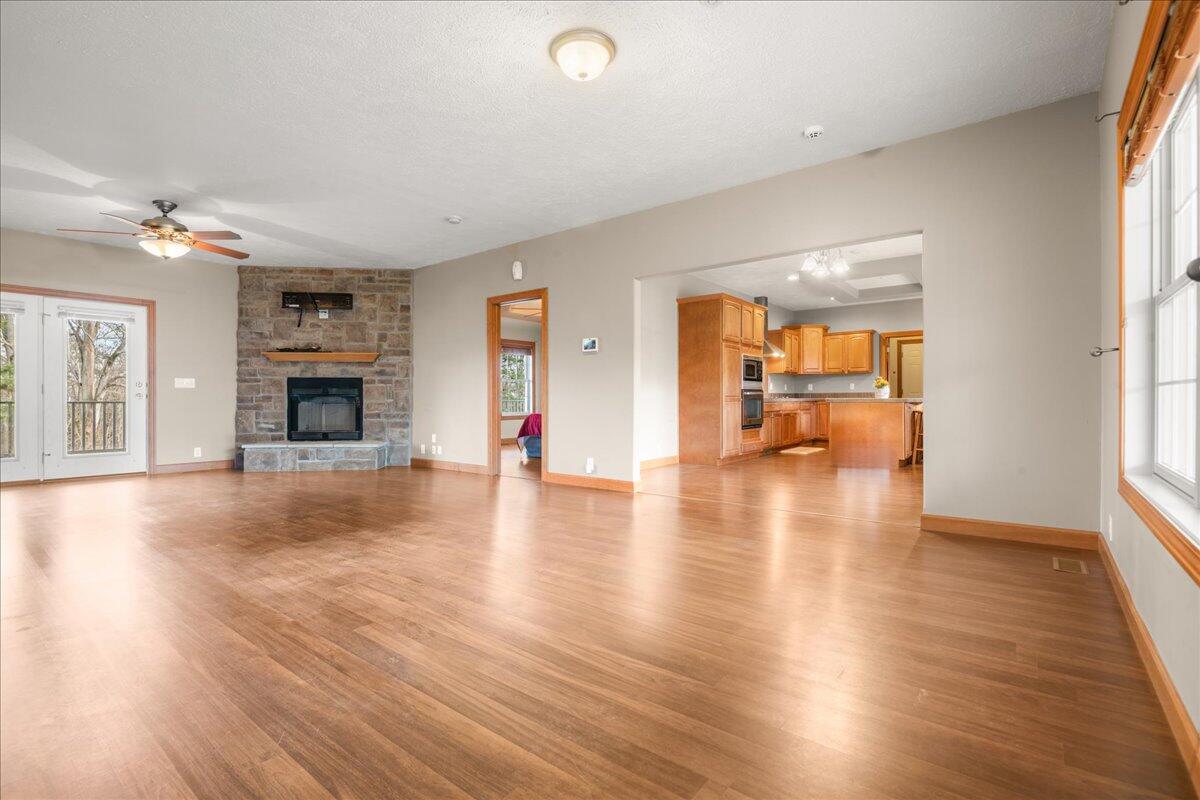457 Leona Wyatt Road Corbin, KY 40701 - Photo 7 of 64 06-Family Room