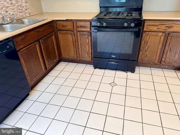 $1,900 | 400 West 3rd Street, Wilmington, DE 19801