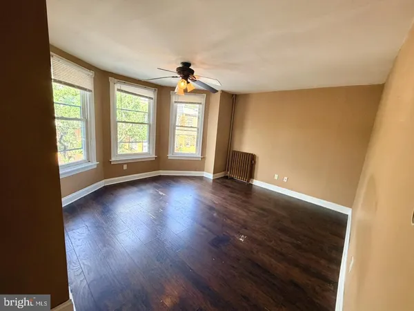 $1,900 | 400 West 3rd Street, Wilmington, DE 19801