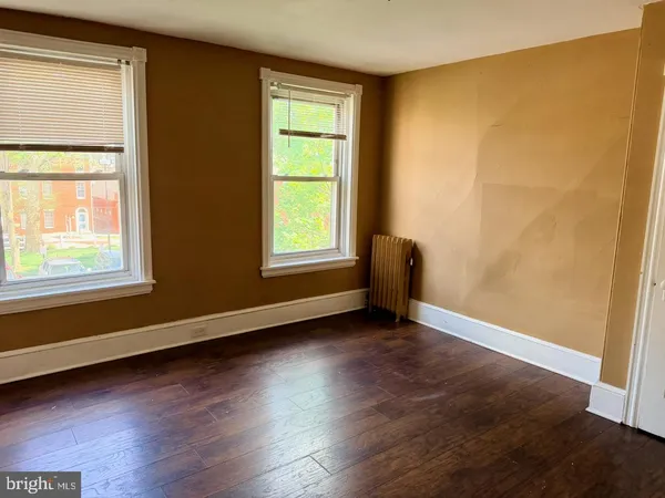 $1,900 | 400 West 3rd Street, Wilmington, DE 19801