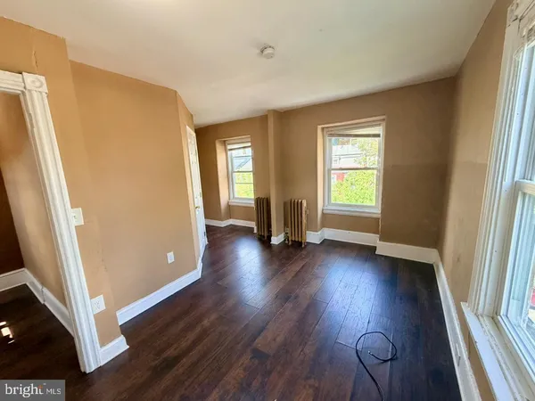 $1,900 | 400 West 3rd Street, Wilmington, DE 19801
