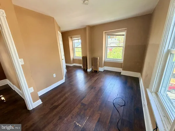 $1,900 | 400 West 3rd Street, Wilmington, DE 19801