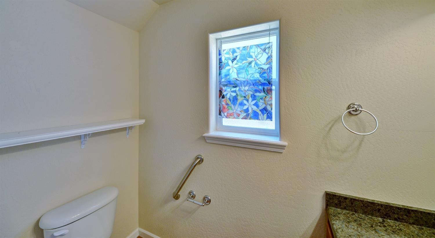 324 Everett Way Talent, OR 97540 - Photo 11 of 35 Additional Photo