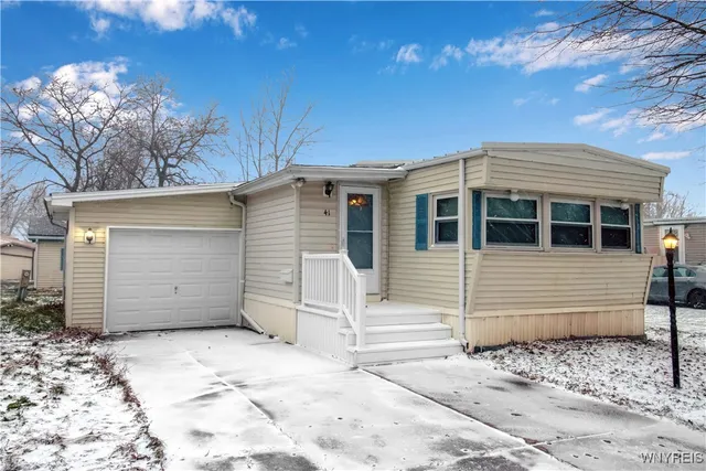 $40,000 | 41 South Roxbury Drive, Hamburg, NY 14075