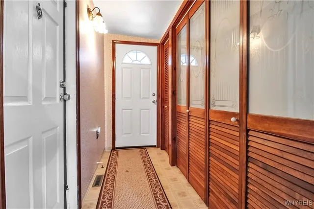 $40,000 | 41 South Roxbury Drive, Hamburg, NY 14075