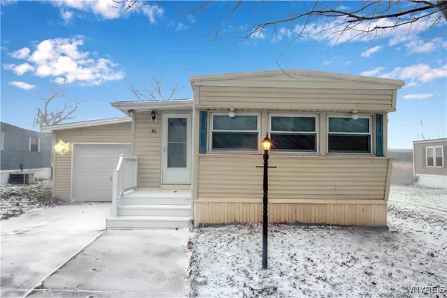 $40,000 | 41 South Roxbury Drive, Hamburg, NY 14075