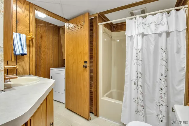 $40,000 | 41 South Roxbury Drive, Hamburg, NY 14075