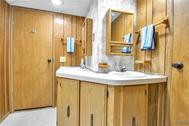 $40,000 | 41 South Roxbury Drive, Hamburg, NY 14075