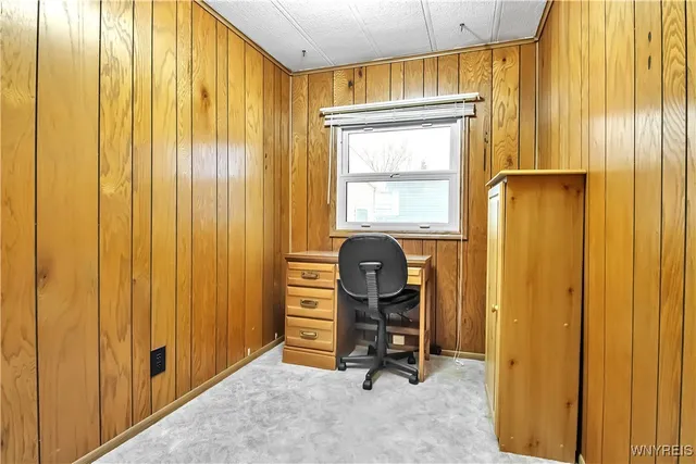 $40,000 | 41 South Roxbury Drive, Hamburg, NY 14075