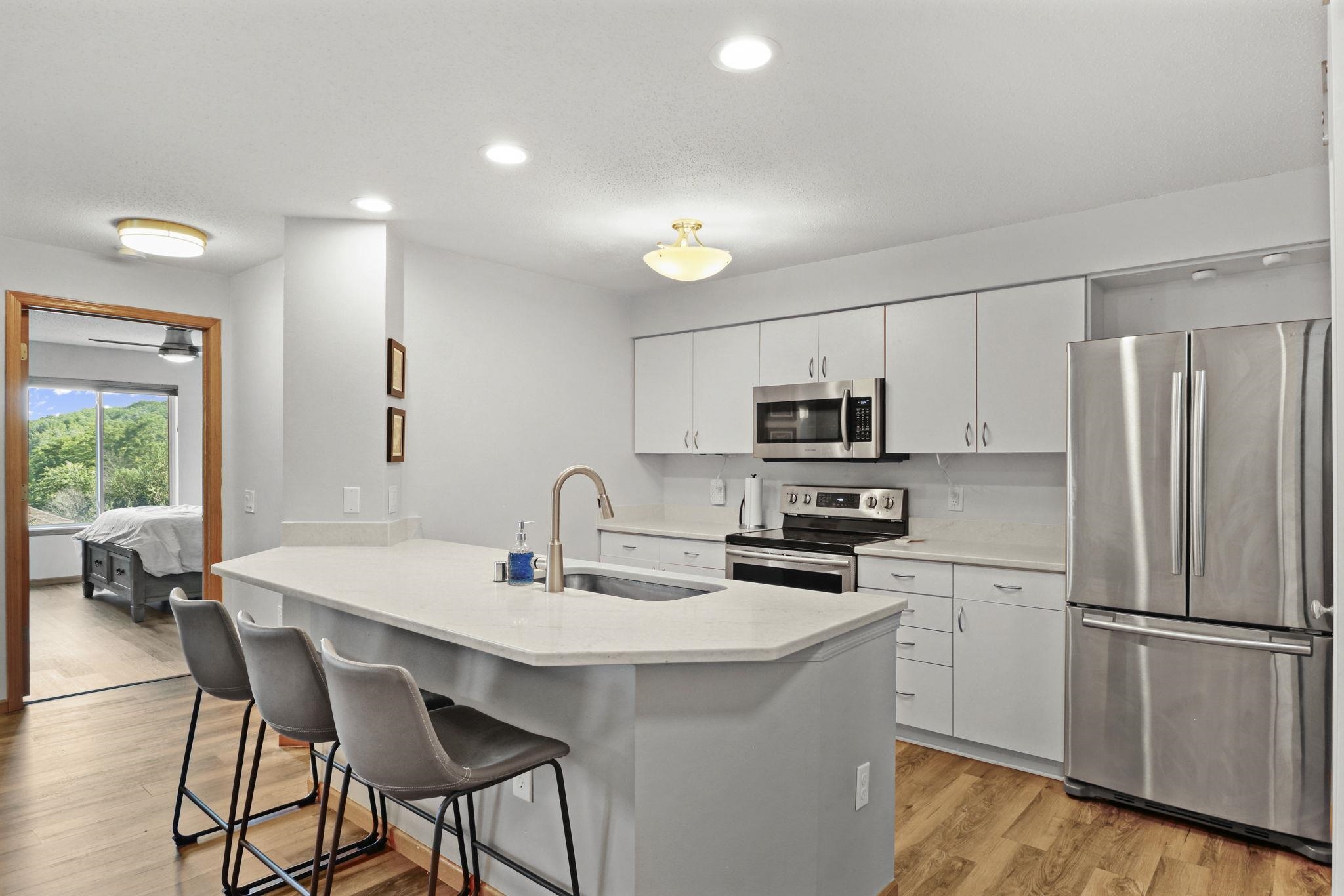 7203 Mid Town Road, Unit 209 Madison, WI 53719 - Photo 7 of 34