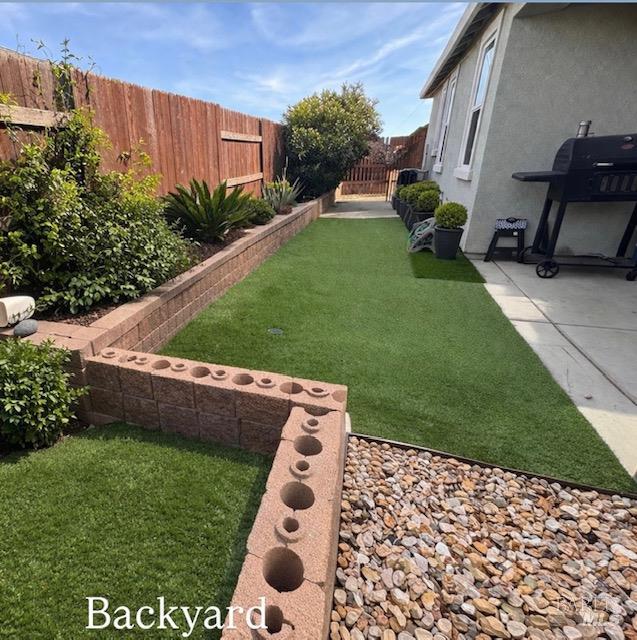 2250 Lavender Place Rio Vista, CA 94571 - Photo 10 of 13 a view of a backyard with sitting area